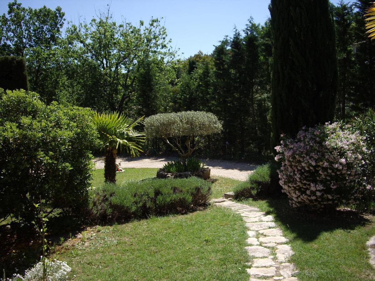 La Bastide De Mauragne - Gite Les Iris Apt Exteriör bild